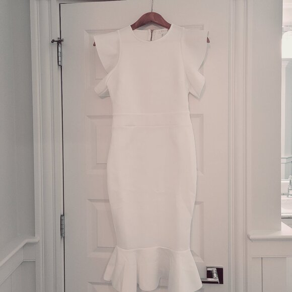 NEW Ruffle Detail Dress. Cocktail Dress. XS. White. - Picture 3 of 10